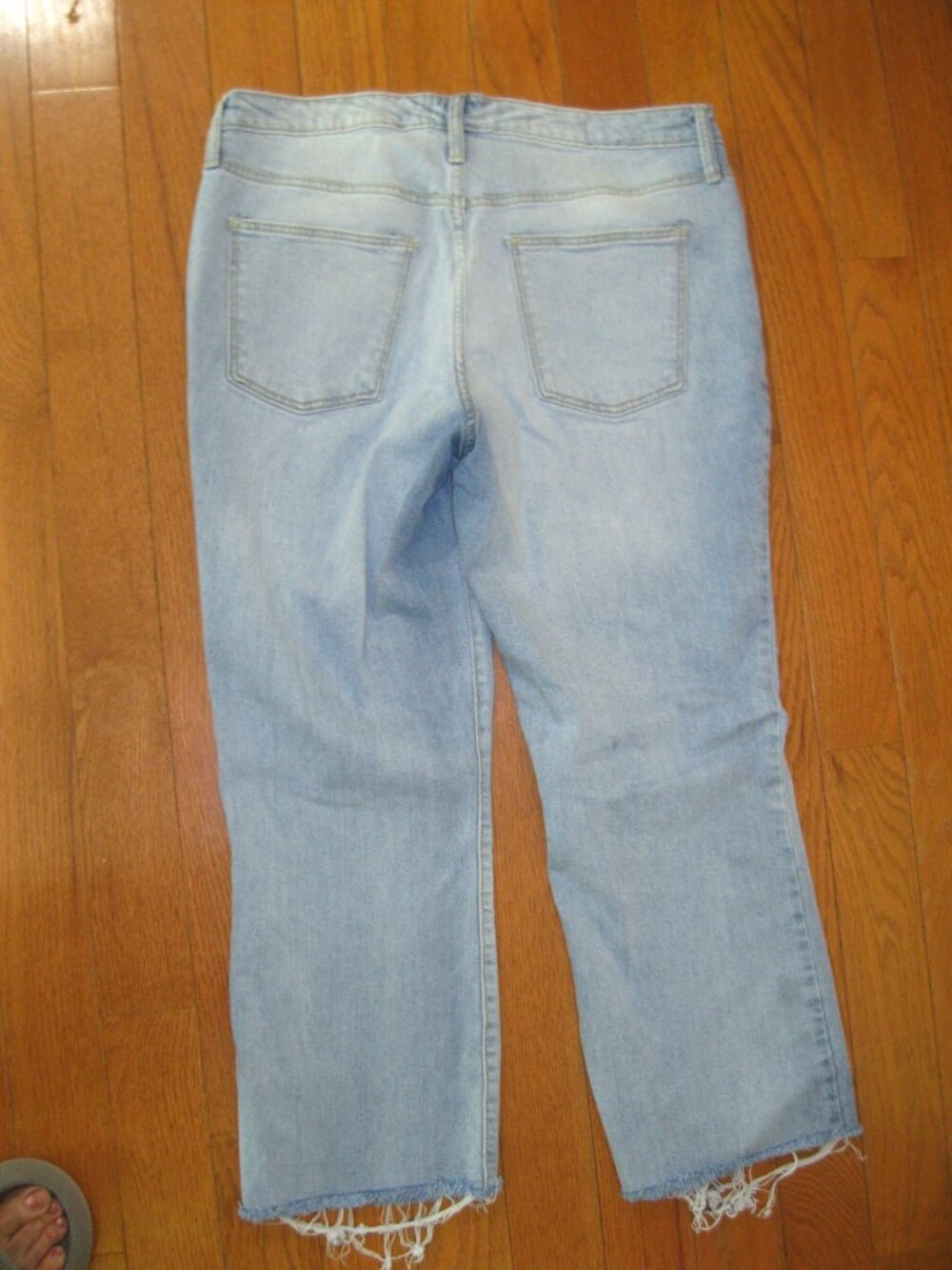 Universal Threads Size 14 R Ankle Bootcut - Picture 6 of 6